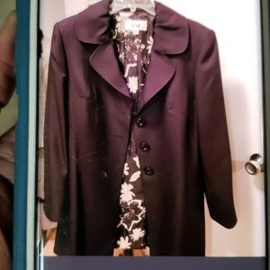 Pants suit